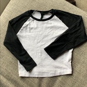 Cropped baseball tee
